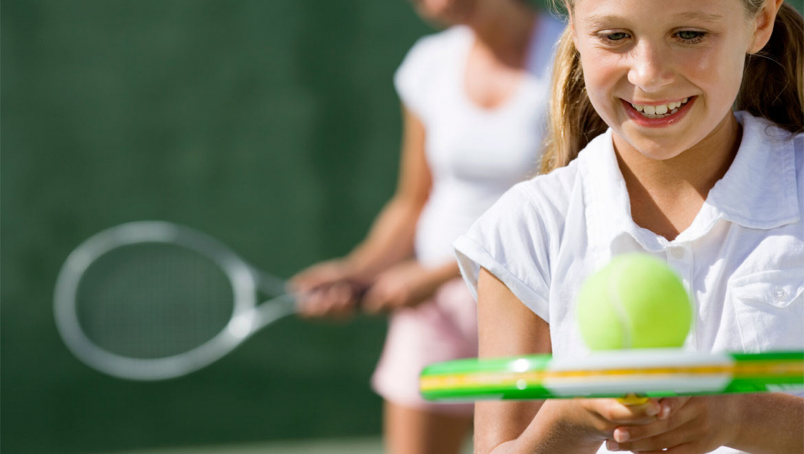 Увлекаться теннисом. Теннис дети. Детский большой теннис. Большой теннис дети. Занятием тенниса для детей.