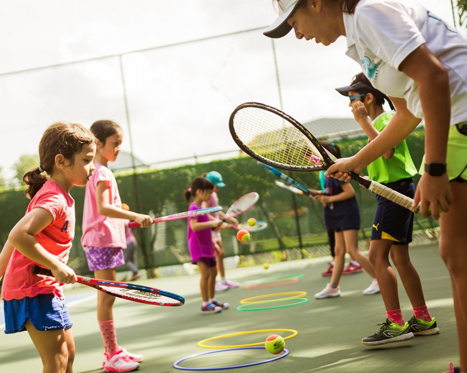 Спортивные лагеря теннис. Теннис дети. Большой теннис. Большой теннис дети. Спорт большой теннис.